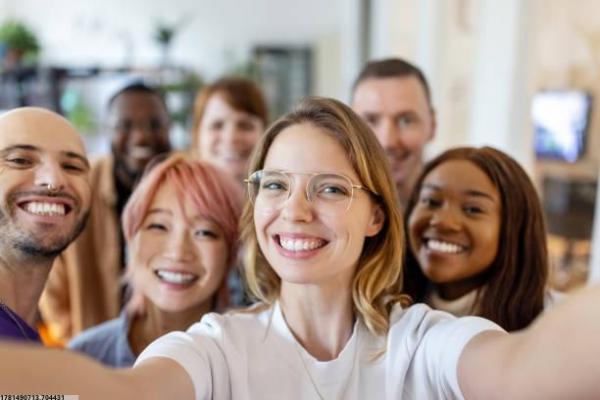 一体式游泳服选购攻略_训练与比赛款区别